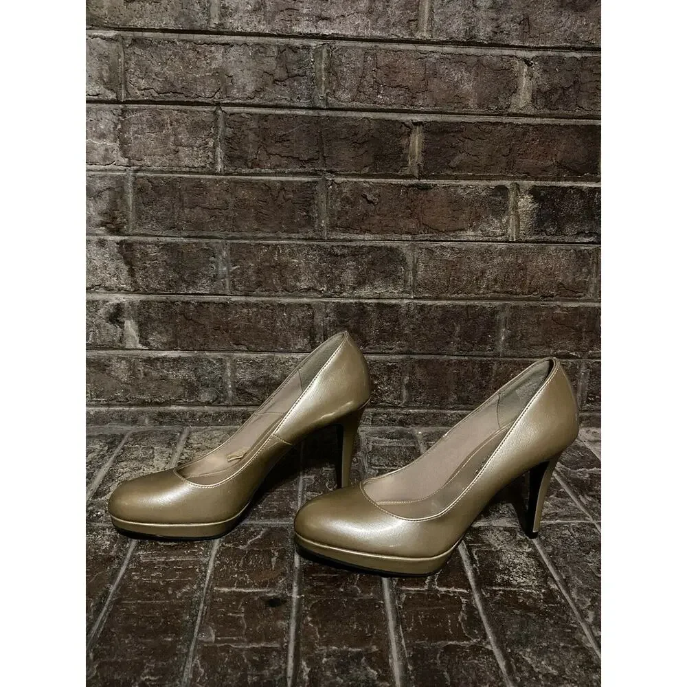 Christian Siriano Gold Heels Pump Sz. 8.5‎
